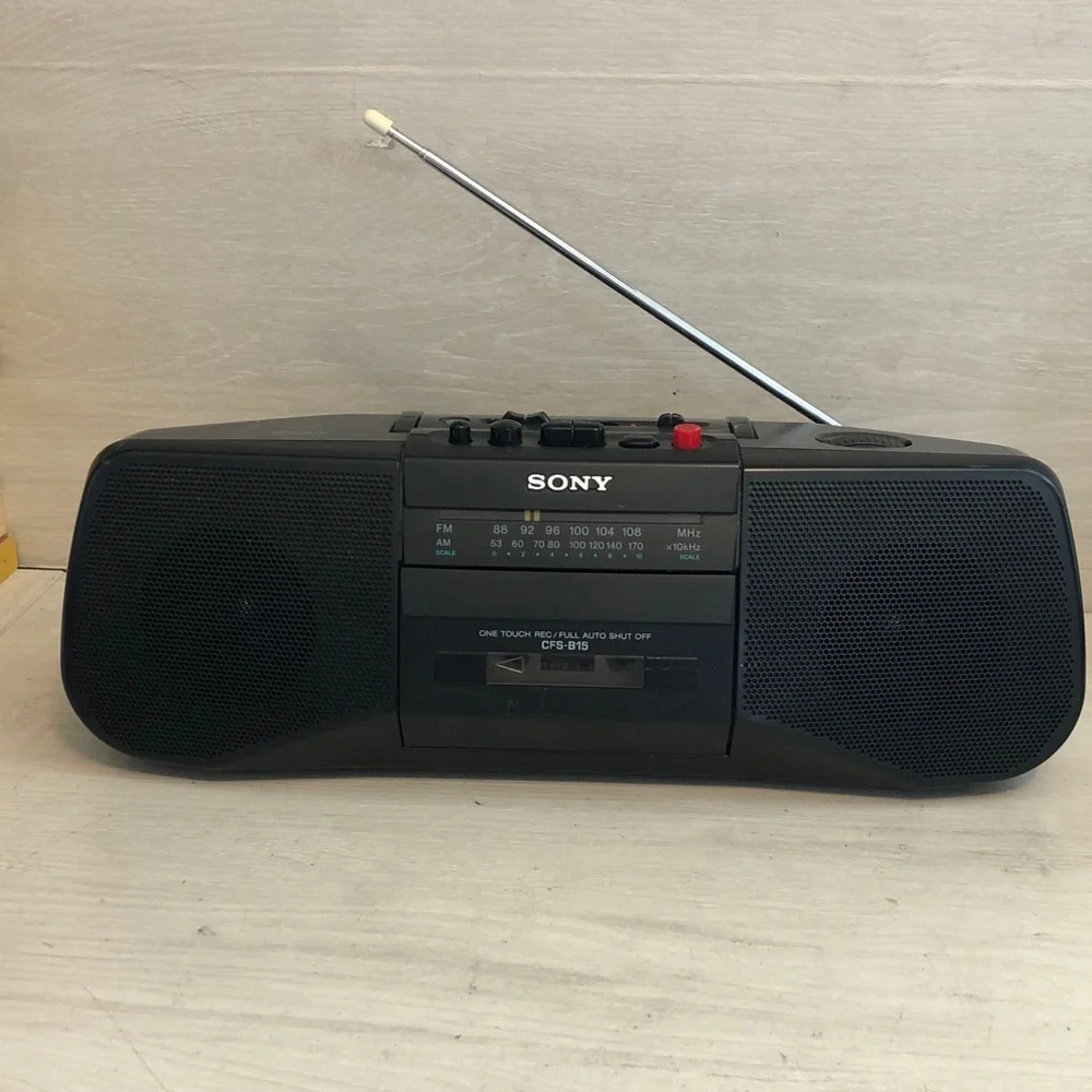 Vintage Sony CFS-B15 AM/FM Radio Cassette Recorder Portable Boom Box Pls Read